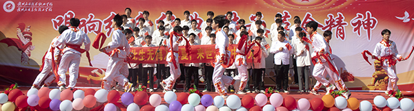 22汽修2班 保卫黄河.jpg